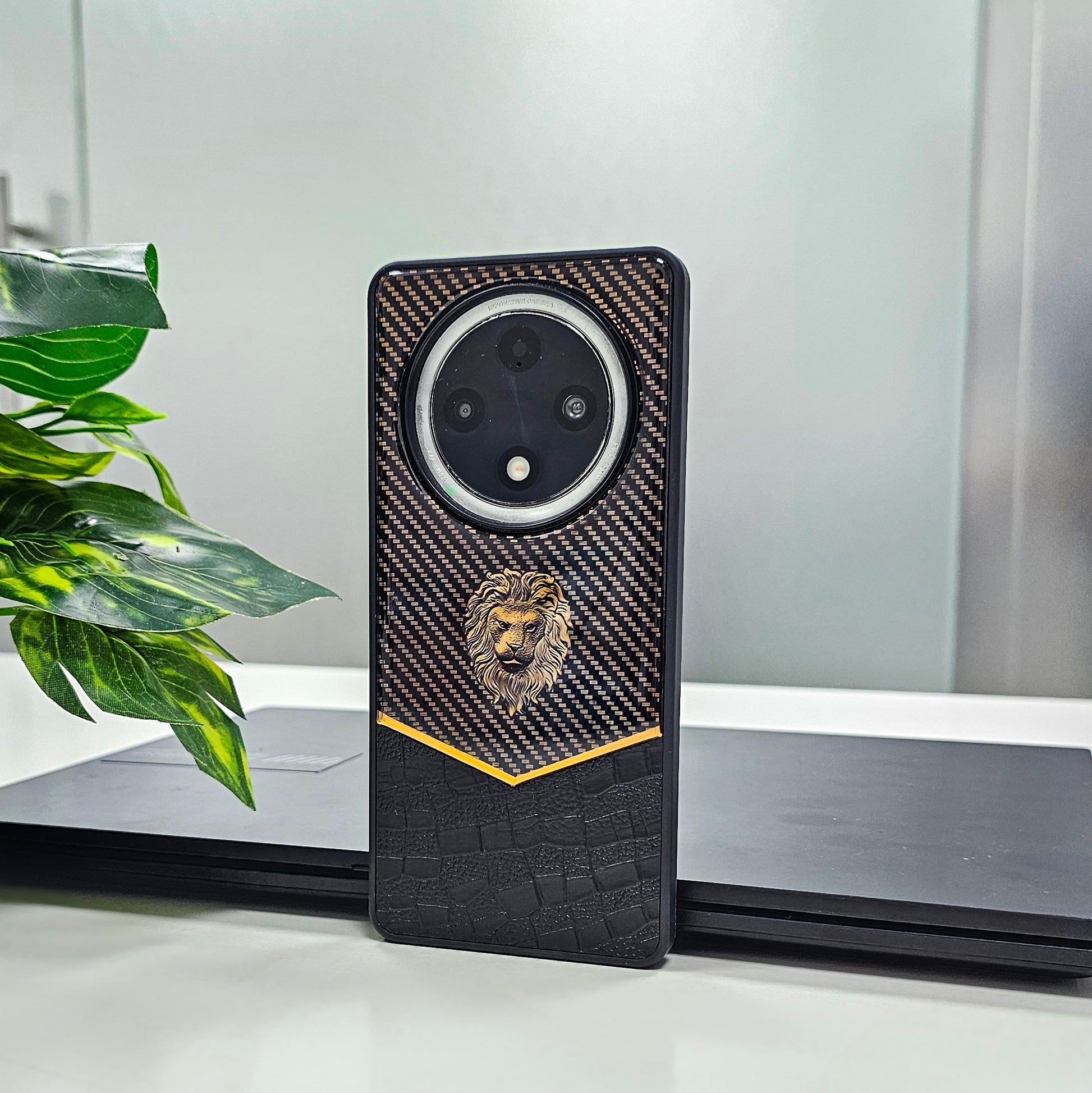 Golden OPPO F27 PRO protective case