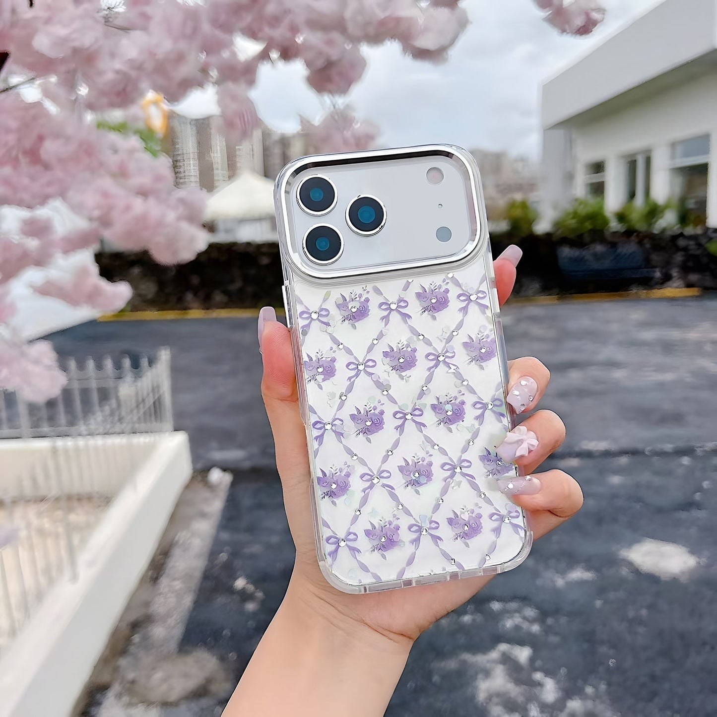 iPhone 17 Pro Max Crystals Swarovski Floral Design Magsafe Case